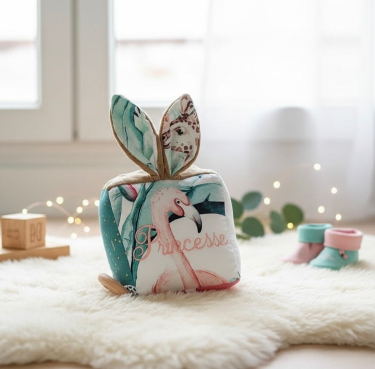 Awakening Cube - Montessori